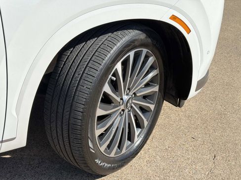 Used 2025 Hyundai Palisade Calligraphy FWD image 5