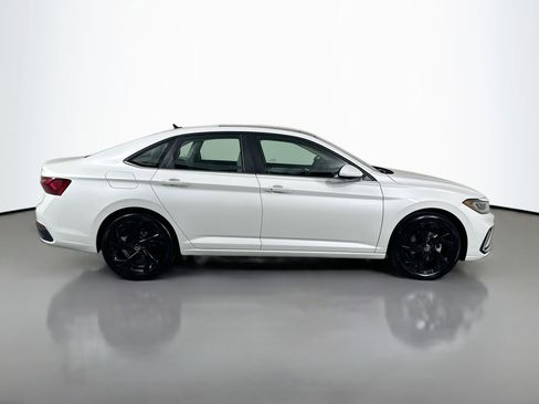 New 2026 Volkswagen Jetta SE image 4