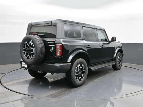 New 2026 Ford Bronco Outer Banks AWD/4WD image 11