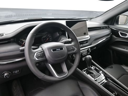 New 2026 Jeep Compass Latitude AWD/4WD image 12