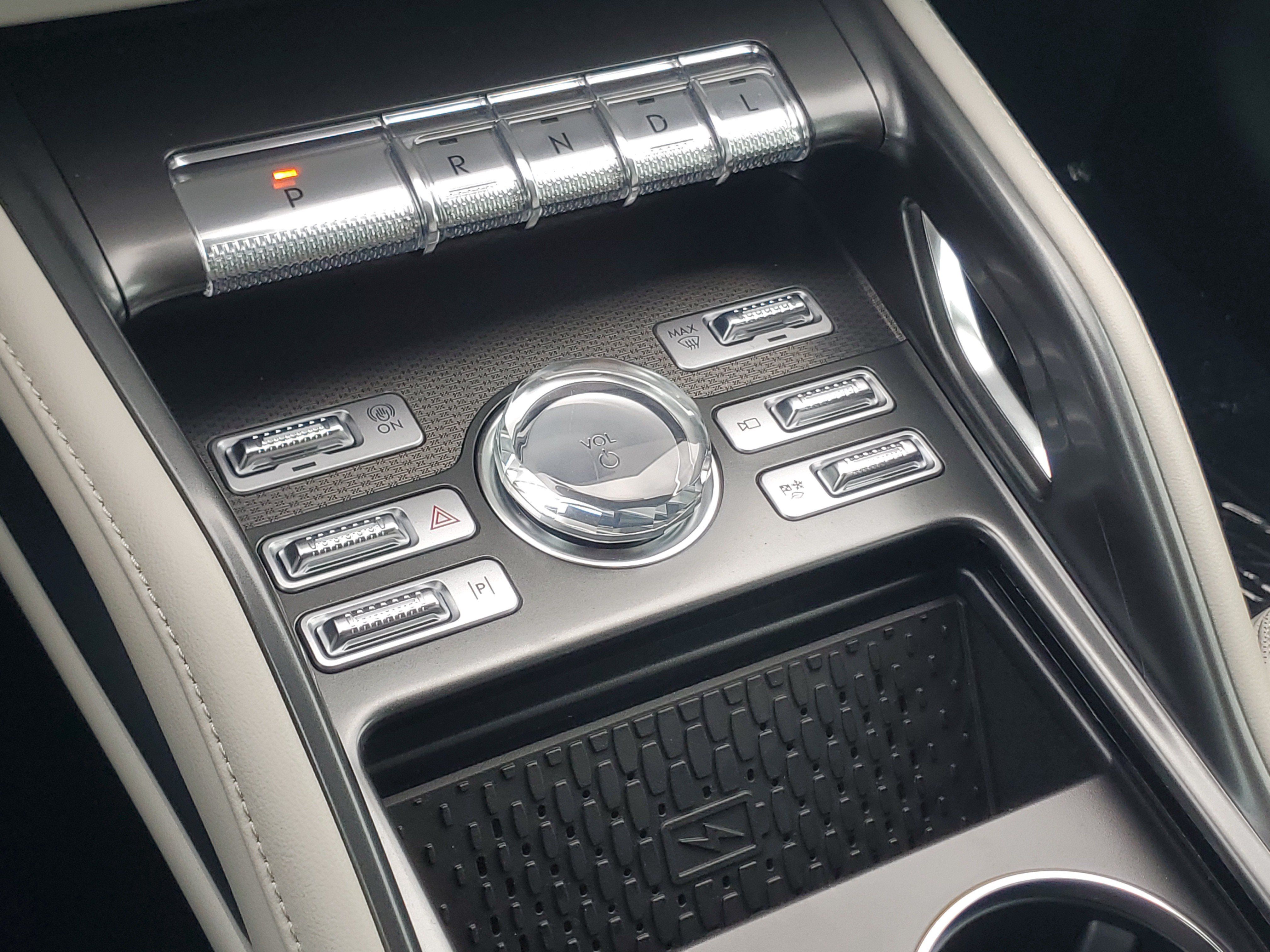 New 2026 Lincoln Nautilus Premier AWD/4WD image 25