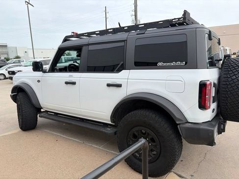 Used 2023 Ford Bronco Wildtrak AWD/4WD image 11