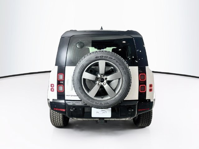 New 2026 Land Rover Defender 110 X-Dynamic SE AWD/4WD image 6