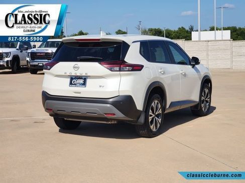 Used 2023 Nissan Rogue SV FWD image 10