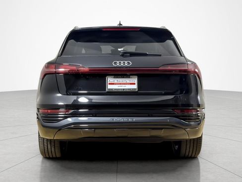 Used 2024 Audi Q8 e-tron Premium Plus w/ Premium Plus Package AWD/4WD image 2