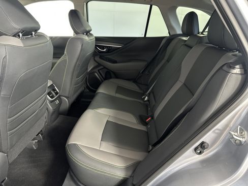 Used 2025 Subaru Outback Onyx Edition image 7