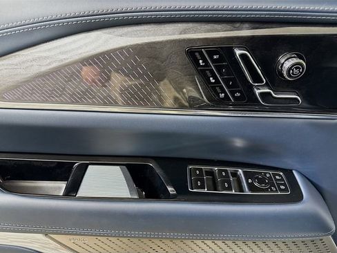 Used 2025 Cadillac Escalade IQ Sport 2 AWD/4WD image 18