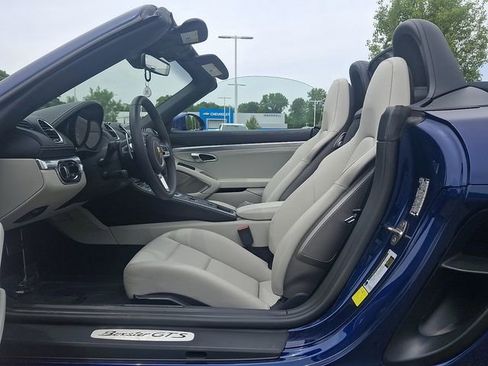Used 2024 Porsche 718 Boxster GTS RWD image 2