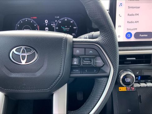 Used 2025 Toyota Tacoma Limited AWD/4WD image 24