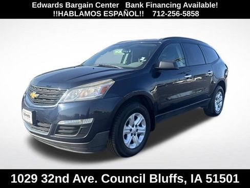 Used 2016 Chevrolet Traverse LS FWD image 3