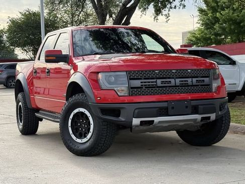 Used 2014 Ford F150 Raptor w/ Equipment Group 801A Luxury image 2