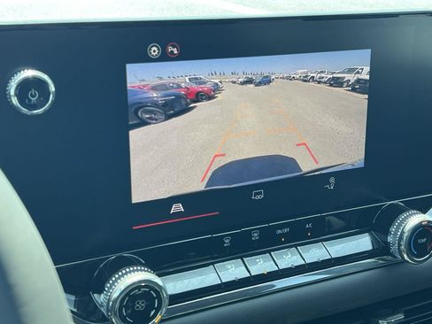 New 2026 GMC Canyon Elevation w/ LPO, Black Badging Package RWD image 19