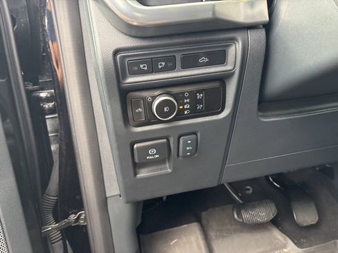 Used 2023 Ford F150 Lariat w/ Equipment Group 502A High image 8