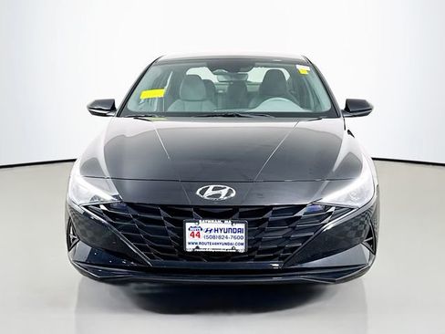 Used 2023 Hyundai Elantra SEL image 9