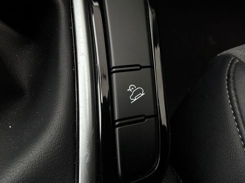 Used 2025 Kia Seltos S image 24