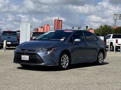 Certified 2025 Toyota Corolla LE image 34