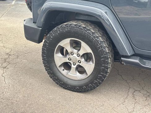 Used 2017 Jeep Wrangler Unlimited Sahara w/ Max Tow Package image 11