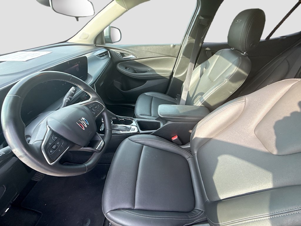 Used 2024 Buick Encore GX Sport Touring FWD image 19