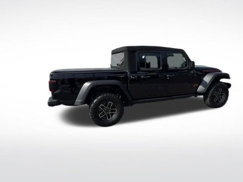 Used 2024 Jeep Gladiator Mojave w/ Technology Group AWD/4WD image 38