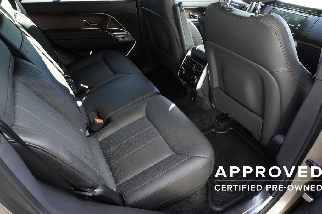 Used 2026 Land Rover Range Rover SE AWD/4WD image 26