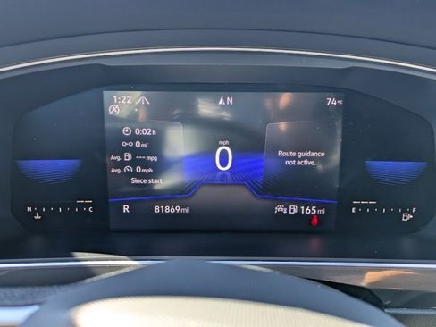 Used 2022 Volkswagen Tiguan SE image 24