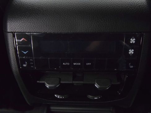 New 2026 Jeep Grand Cherokee L Limited AWD/4WD image 39