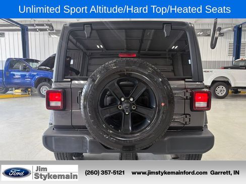 Used 2021 Jeep Wrangler Unlimited Sport AWD/4WD image 9