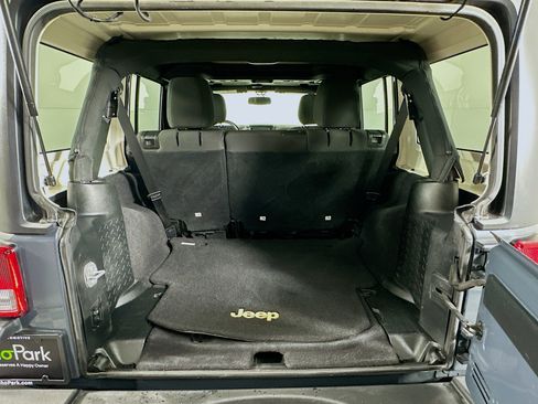 Used 2017 Jeep Wrangler Unlimited Sport w/ Quick Order Package 24S image 26