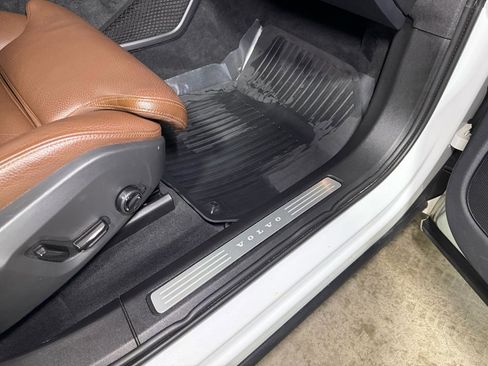 Used 2019 Volvo XC60 T5 Inscription w/ Protection Package Premier image 26