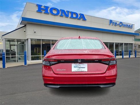 Used 2023 Honda Accord LX image 5