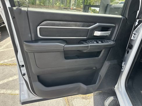 Used 2024 RAM 2500 Big Horn image 12