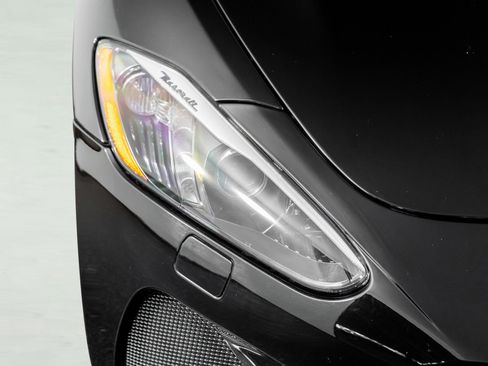 Used 2018 Maserati GranTurismo Sport image 15