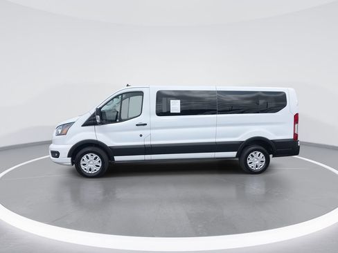 Used 2023 Ford Transit 350 XLT image 5