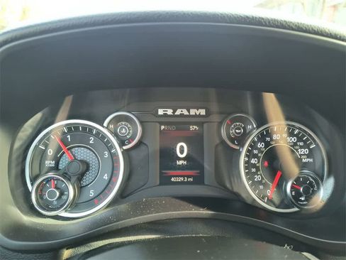 Used 2024 RAM 2500 Big Horn image 8