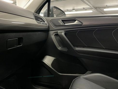 Certified 2024 Volkswagen Tiguan SE image 31
