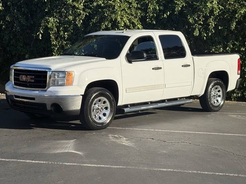 Used 2010 GMC Sierra 1500 SLE AWD/4WD image 4