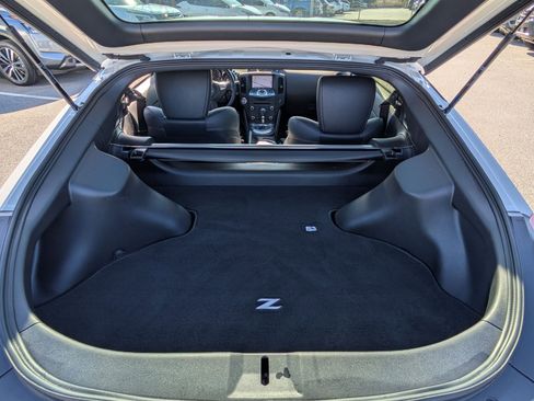 Used 2017 Nissan 370Z Touring image 28