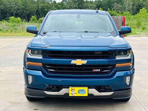 Used 2017 Chevrolet Silverado 1500 LT w/ All Star Edition AWD/4WD image 2