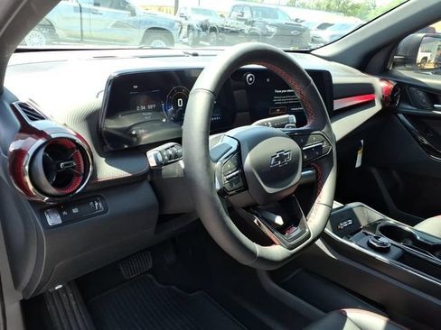 New 2026 Chevrolet Equinox RS w/ Convenience Package III FWD image 11