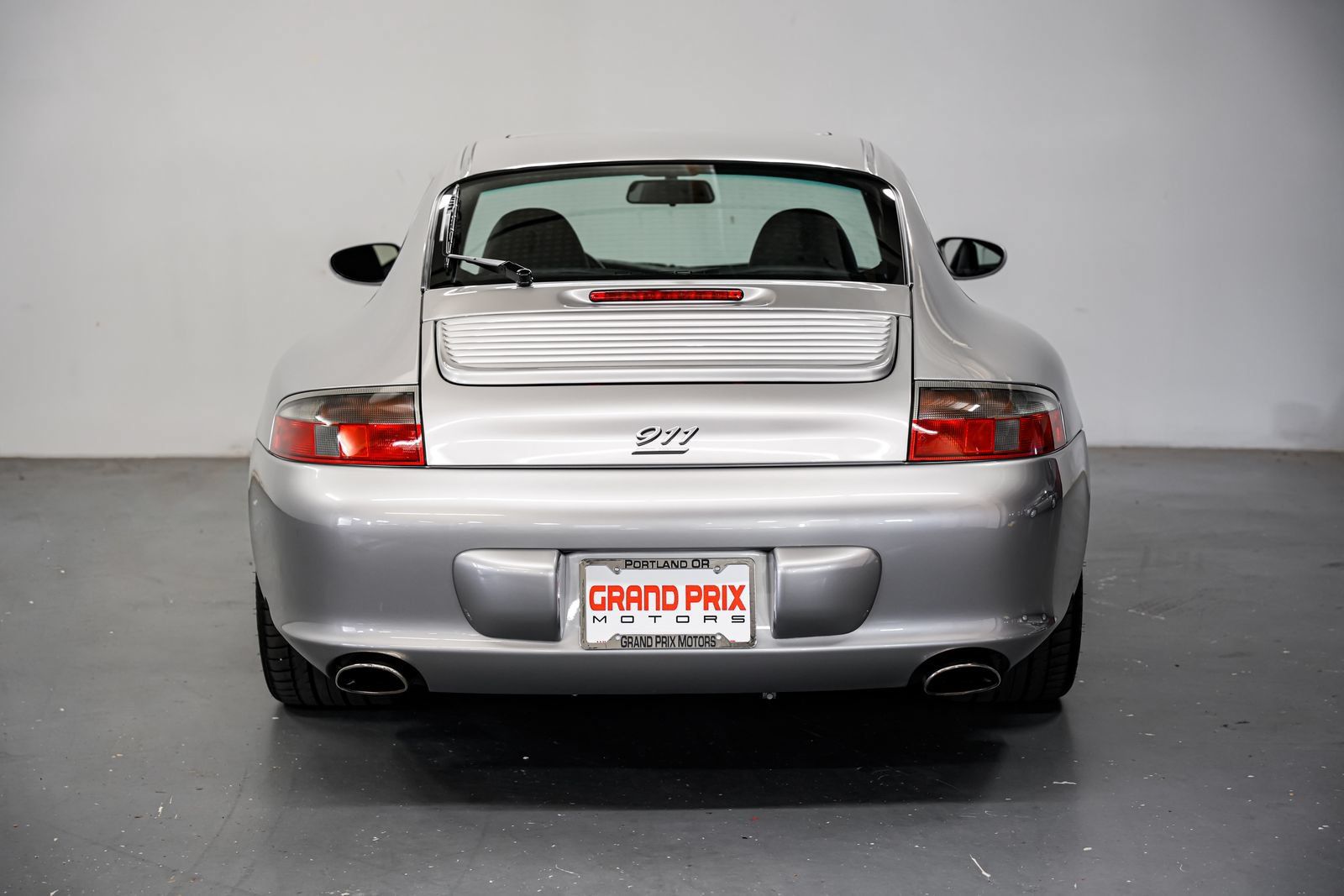 Used 2004 Porsche 911 40th Anniversary RWD image 4