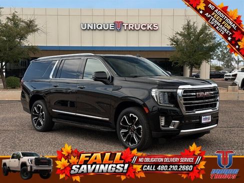 Used 2024 GMC Yukon XL SLT w/ SLT Luxury Package AWD/4WD image 5