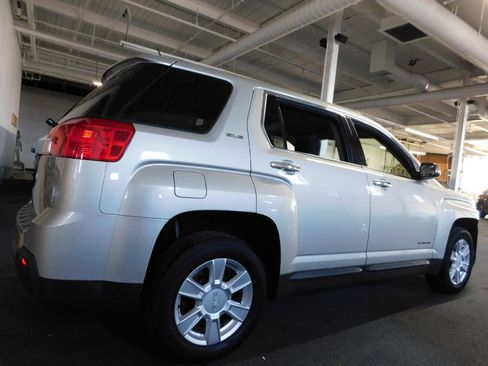 Used 2013 GMC Terrain SLE w/ LPO, Chrome Package FWD image 5
