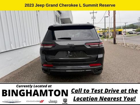 Used 2023 Jeep Grand Cherokee L Summit AWD/4WD image 7