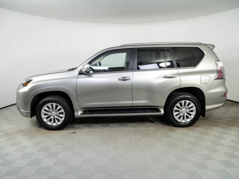 Used 2021 Lexus GX 460 Premium w/ Premium Package AWD/4WD image 2