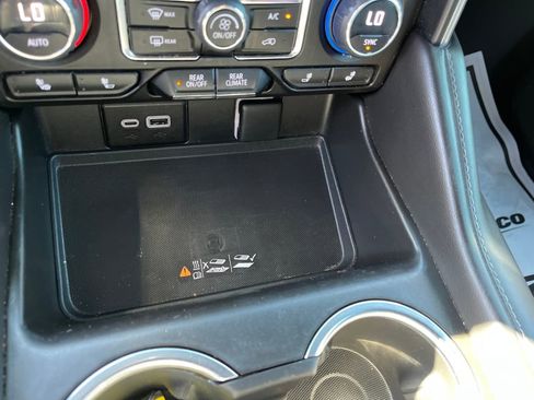 Used 2023 Chevrolet Tahoe LT image 30