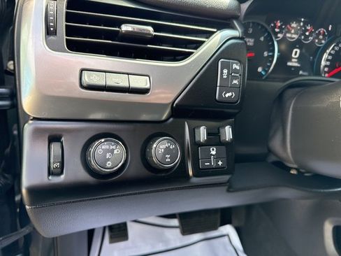 Certified 2020 Chevrolet Suburban Premier w/ Premier 6.2L Value Package image 11