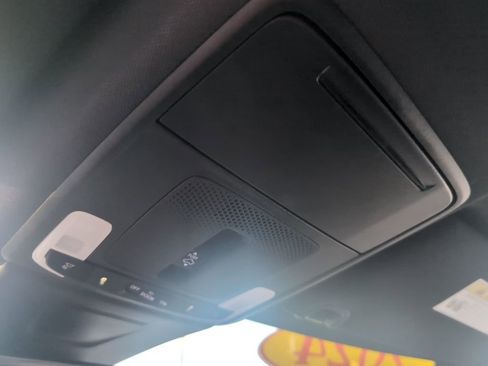 Used 2024 Honda Civic Sport Touring image 29