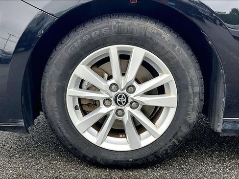 Used 2025 Toyota Camry LE FWD image 7