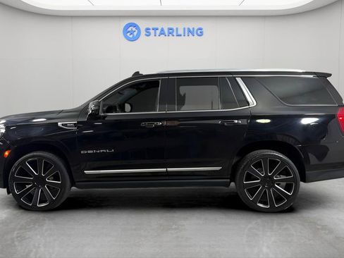 Used 2021 GMC Yukon Denali w/ Denali Premium Package AWD/4WD image 3