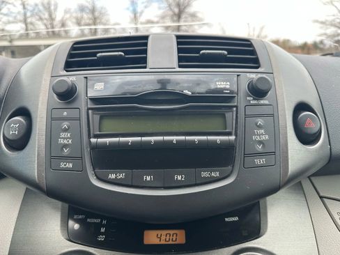 Used 2011 Toyota RAV4 4WD w/ Base L4 Extra Value Pkg image 28